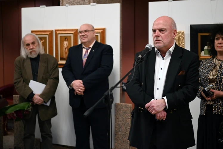 Русенската филхармония, маестро Емил Табаков и пианистът Симон Трпчески откриха "Мартенски музикални дни"